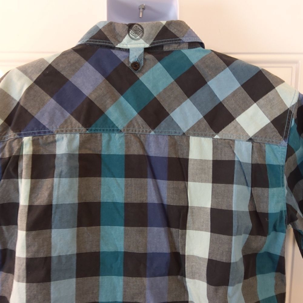 (3/$20) ENYCE button front checkered shirt - Picture 10 of 12